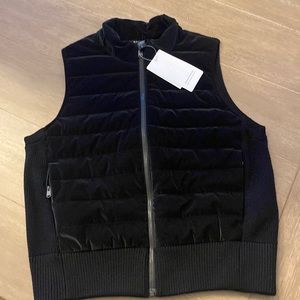 Athletes Hanover Hybrid Vest